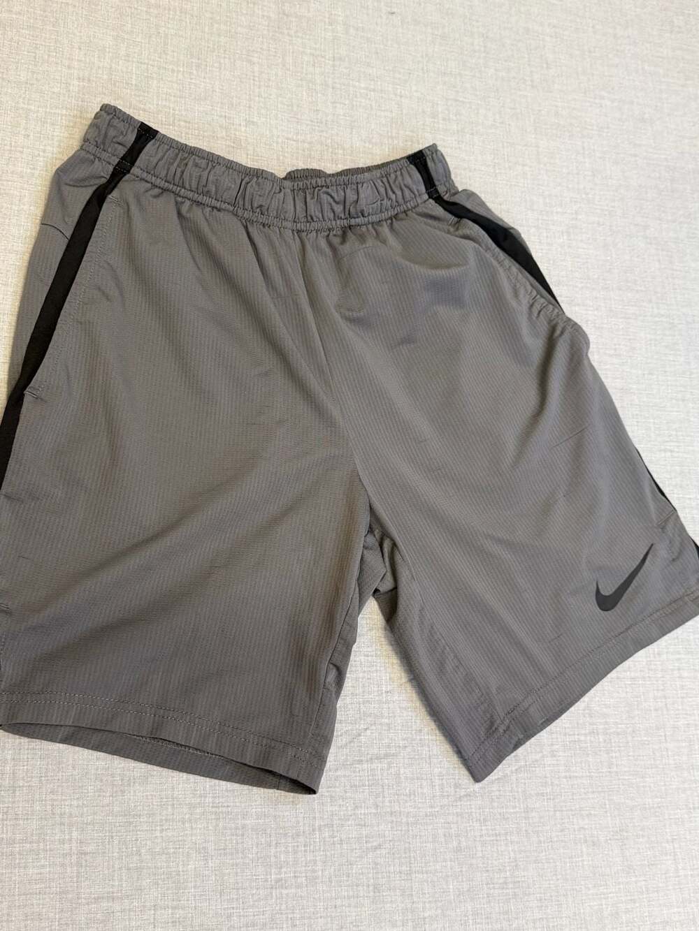 Nike Men's Dri-FIT Standard Fit Training Shorts Gray Black